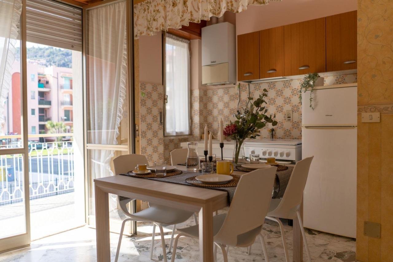 Appartement Pietra Ligure Downtown Convenience -Free Parking Extérieur photo